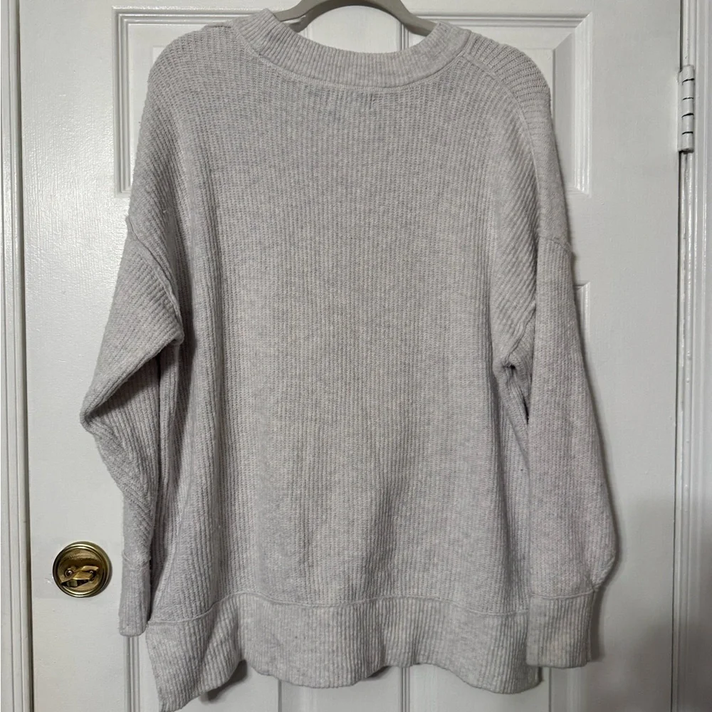 aerie Light White Ribbed Crewneck Sweater
